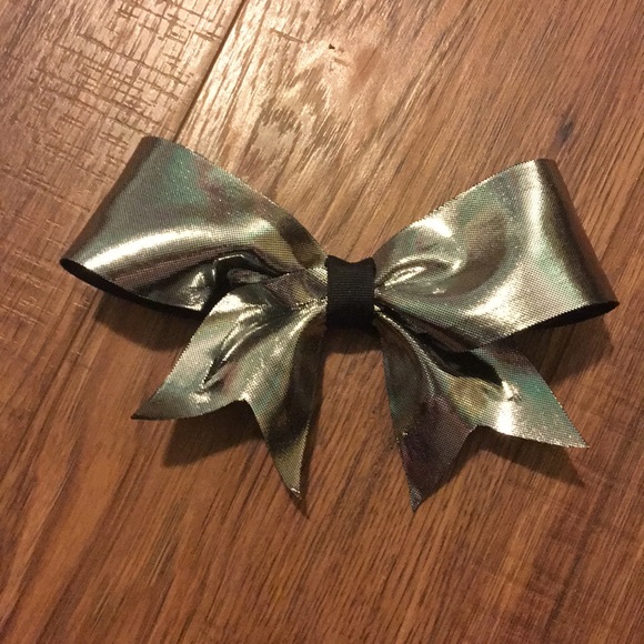 Metallic and Navy Cheer Bow!!! - Picture 1 of 2